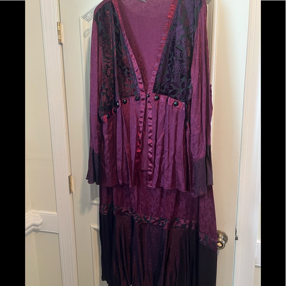 **Price Reduction** Purple Two Piece Dress Set